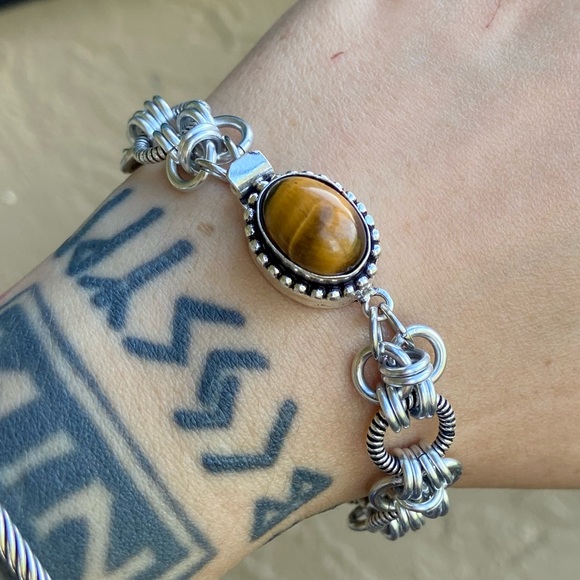 Maille tiger eye bracelet . Handmade maille chain & genuine tiger eye gem clasp - Picture 13 of 16